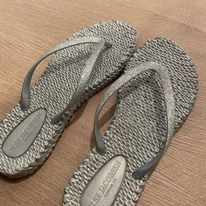 Ilse Jacobsen Silver Cheerful Flip Flops